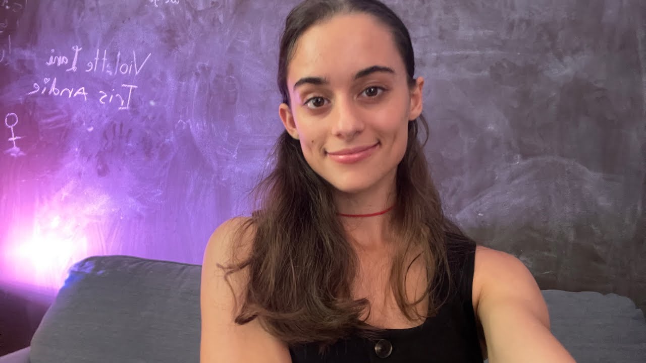 Iris Andie is live! #taylorswift #singer #piano