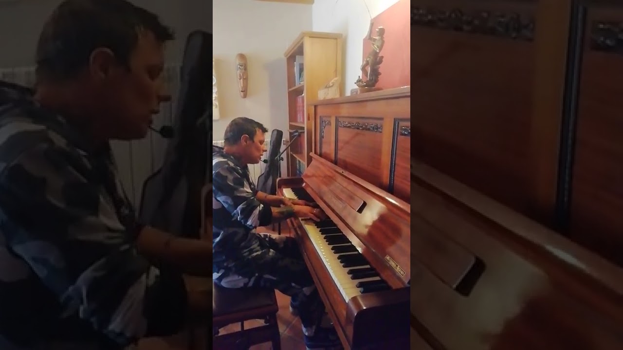 non dirgli mai cover( piano e voce) di Gigi D'Alessio