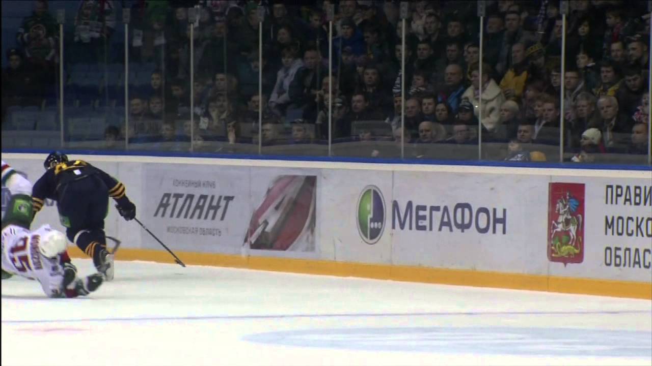 Ozo's late hit on Morozov / Озолиньш сфолил, но извинился