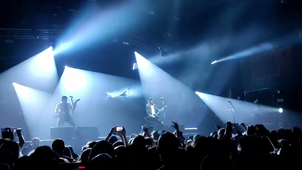 Bullet For My Valentine - Tears Don't Fall | Live in Budapest [Barba Negra, 2023]