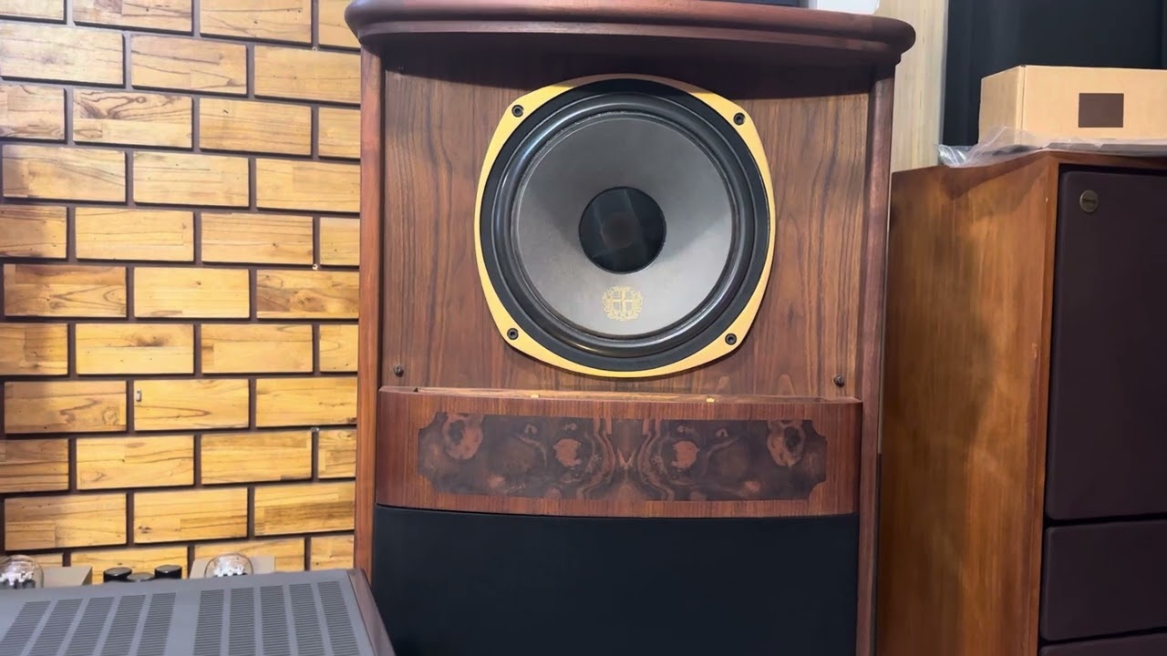 Accuphase E 560 , thổi TANNOY RHR rất ph&ecirc; ạ - shop chuong audio - Lh 0938870031