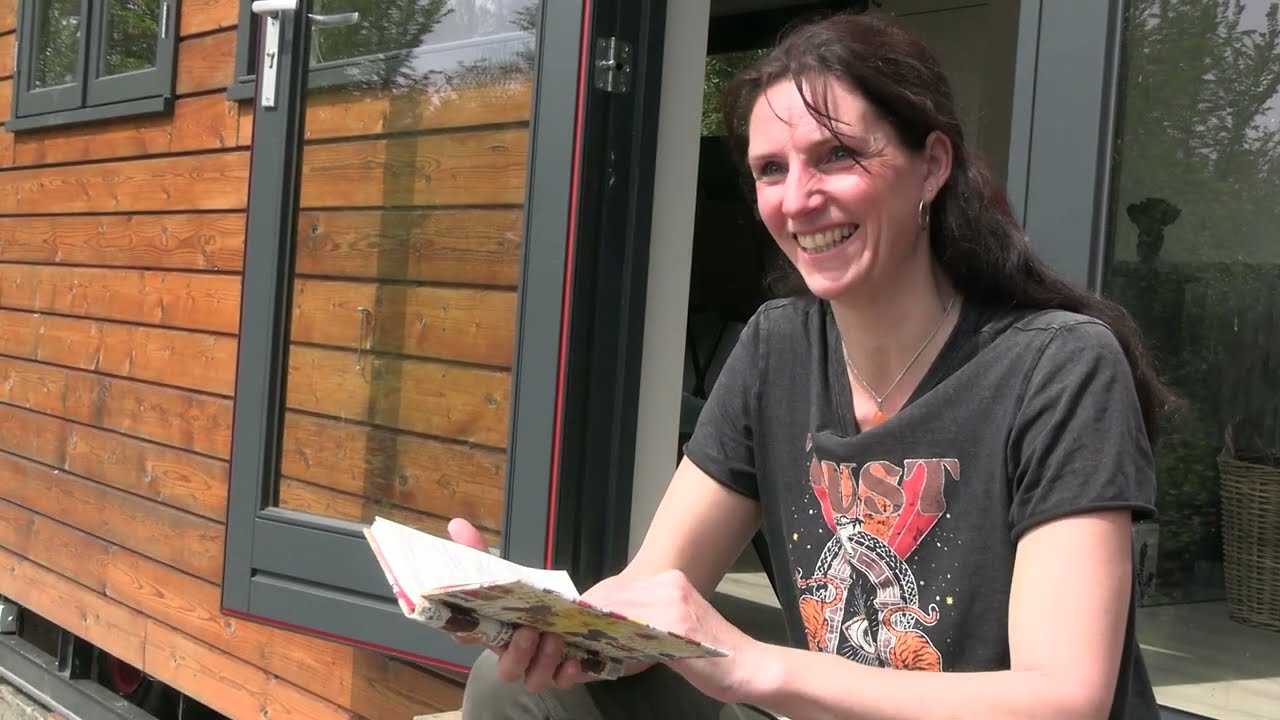 Tiny wonen in Hauwert, voor Nicole (48) eindelijk een plekje