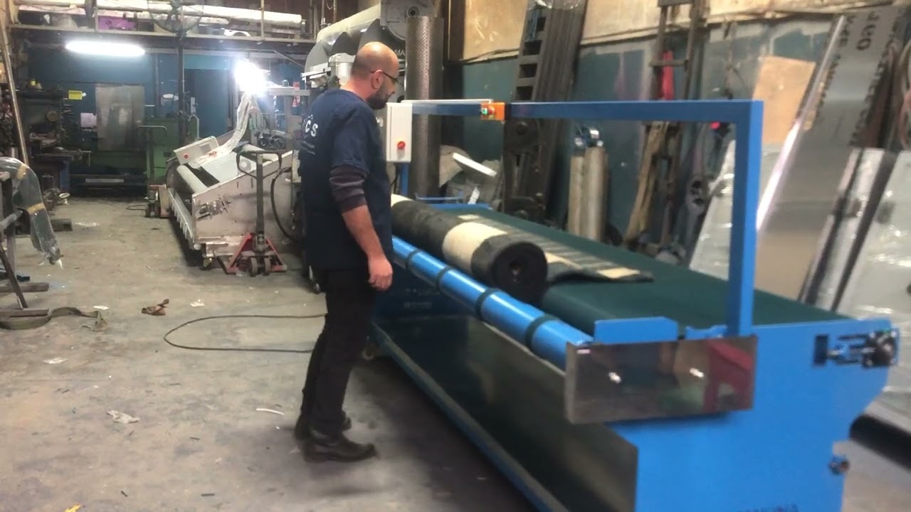 Rug Carpet Packing Rolling