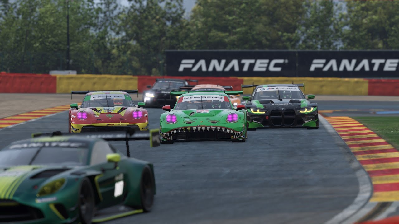 Intensive GT3 race at Spa with the Porsche 992 GT3 R!