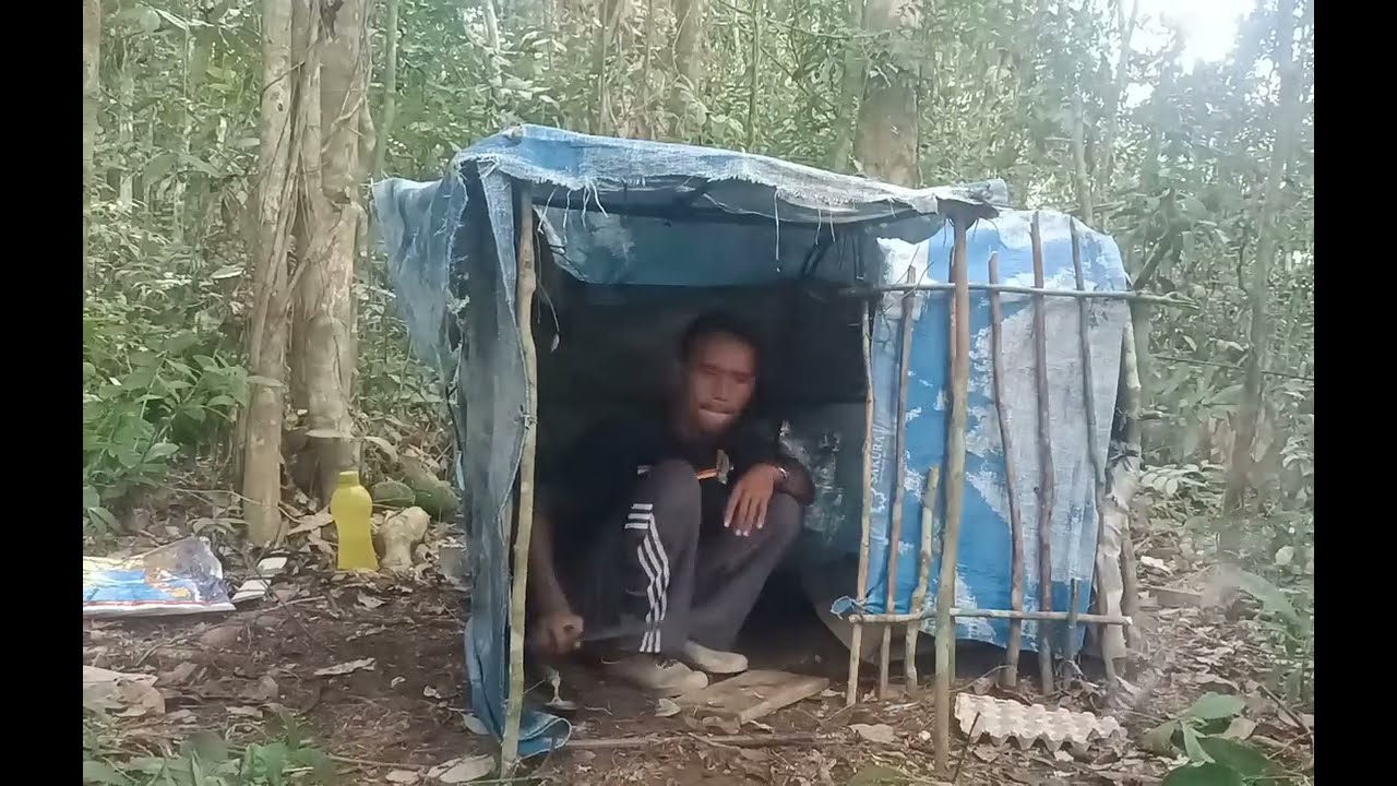 CAMPING HORROR: lari terbirit-birit gara-gara pocong jarak 2 meter di depan saya...