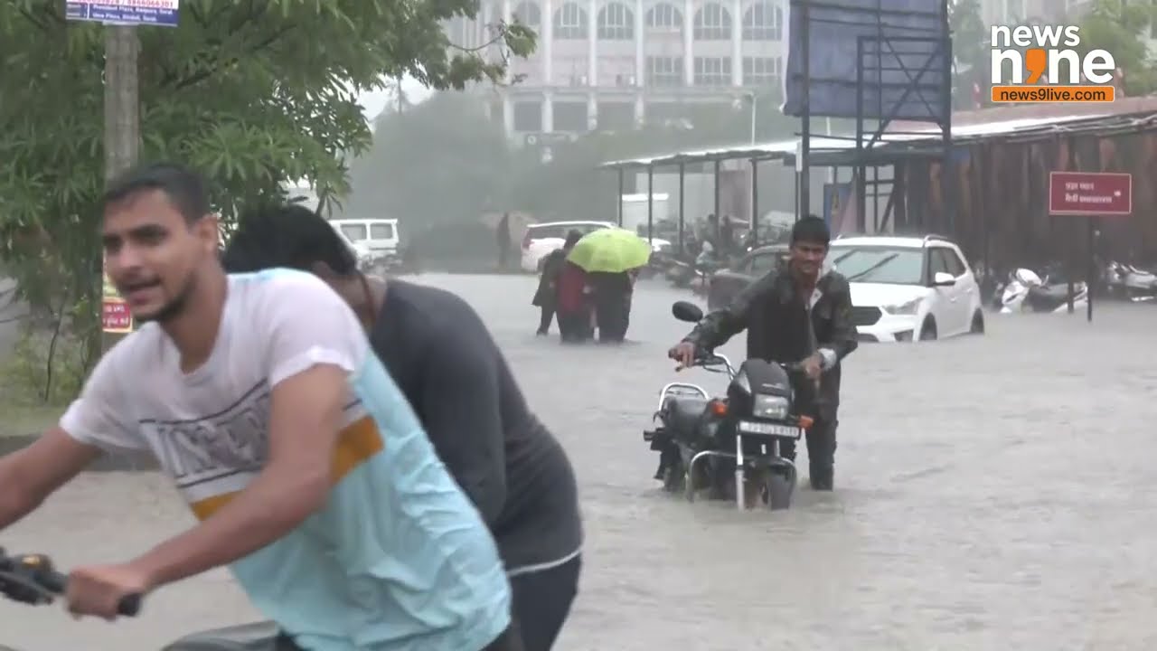 Gujarat: Severe Waterlogging Hits Surat Amid Heavy Downpour | News9