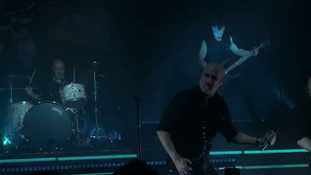 Eisbrecher - 'Zwischen uns' (live; Wien; 27. März 2025)