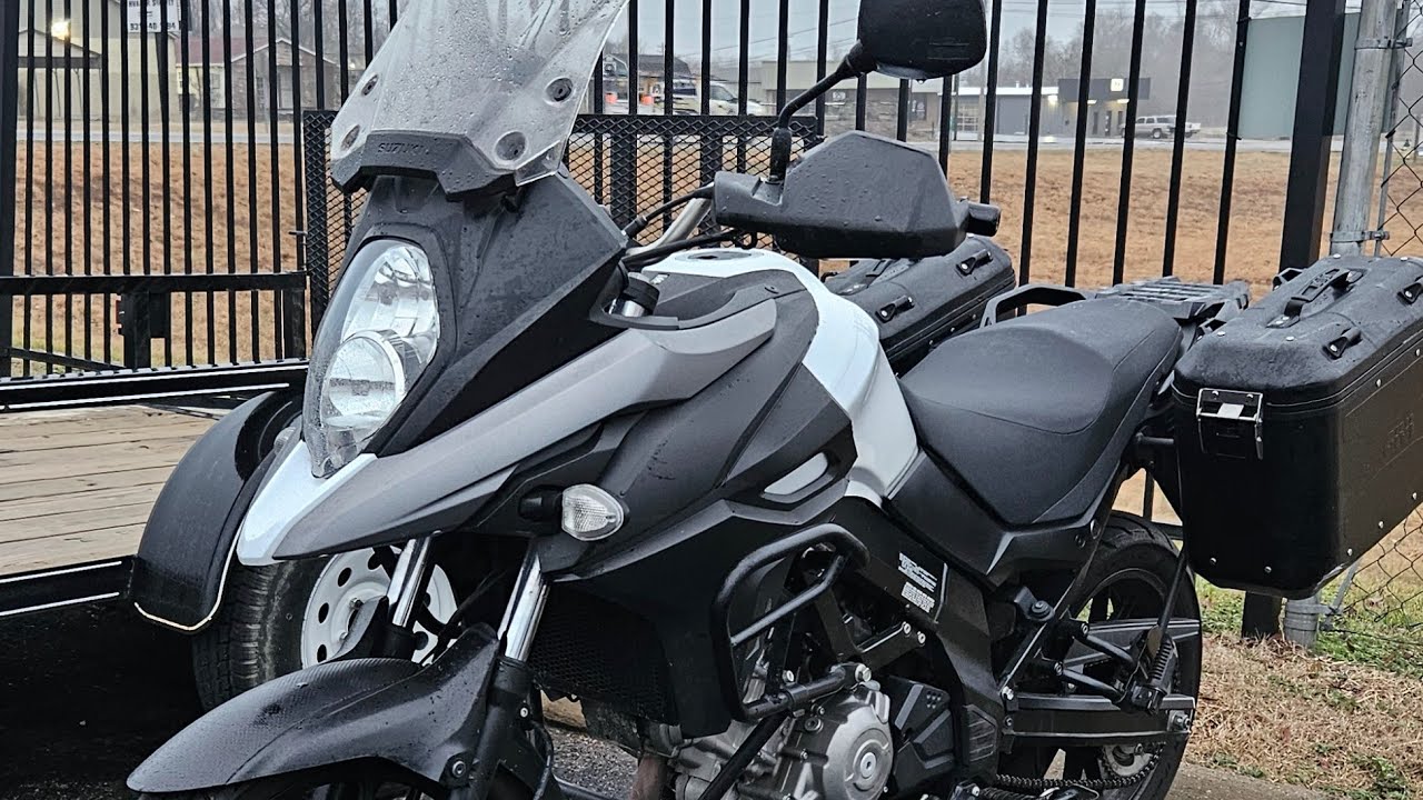 How to change headlight on 2019 V Strom DL650
