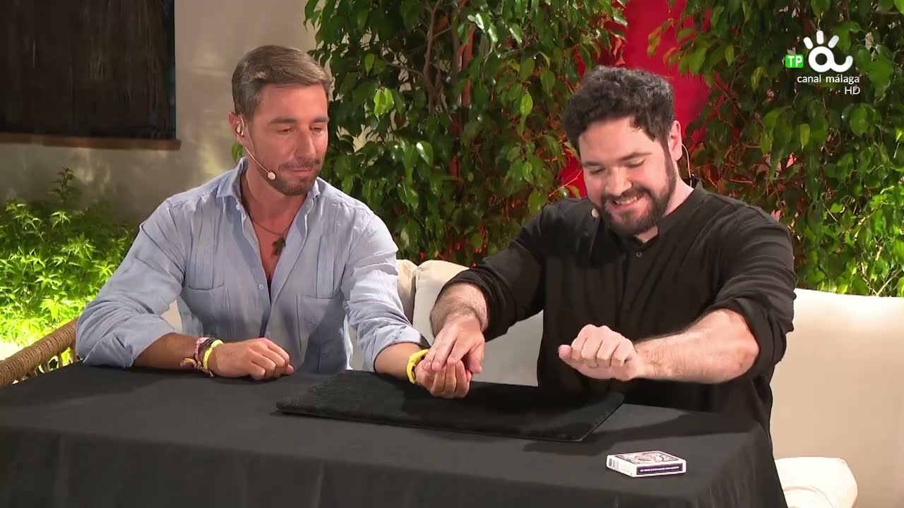 LUIS OLMEDO, CAMPE&Oacute;N DEL MUNDO DE MICROMAGIA