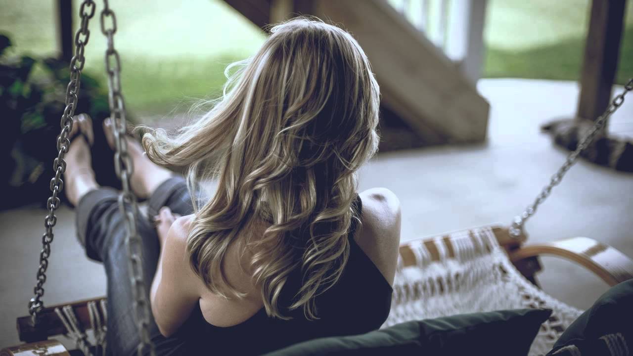 Moiez feat. Dellara - Over You (Stars Above Remix)