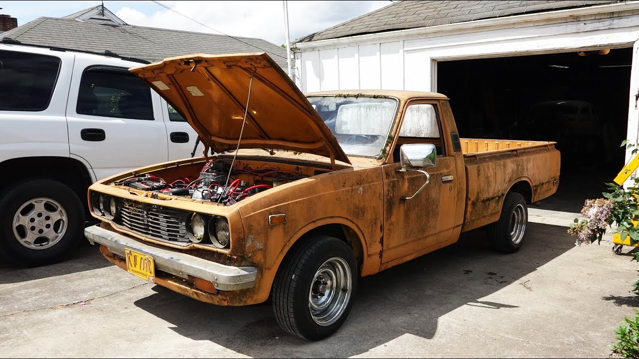 Первый запуск за 10 лет — пикап Toyota SR5 1977 года