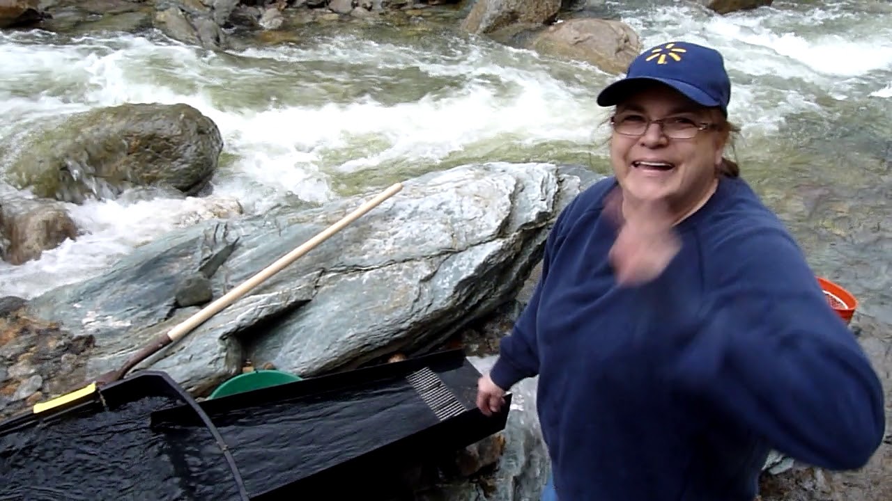 Gravity Fed Bazooka - let science help with gold prospecting
