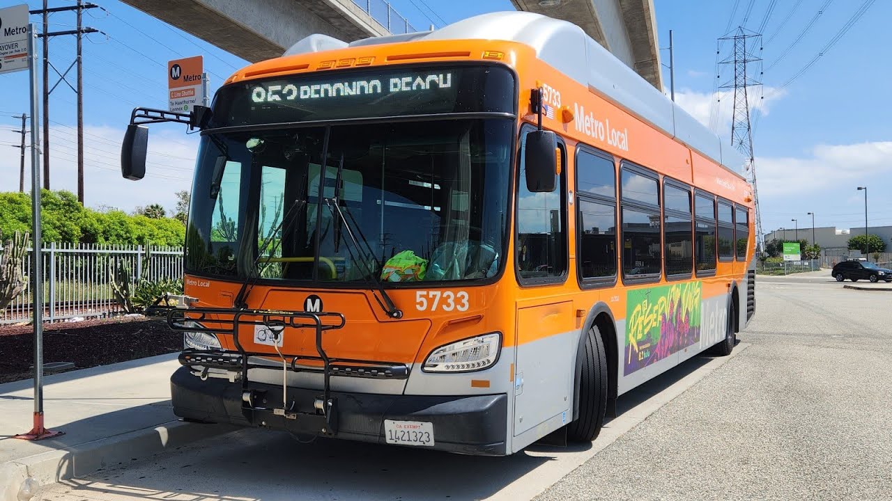 LACMTA 2014 New Flyer XN40 