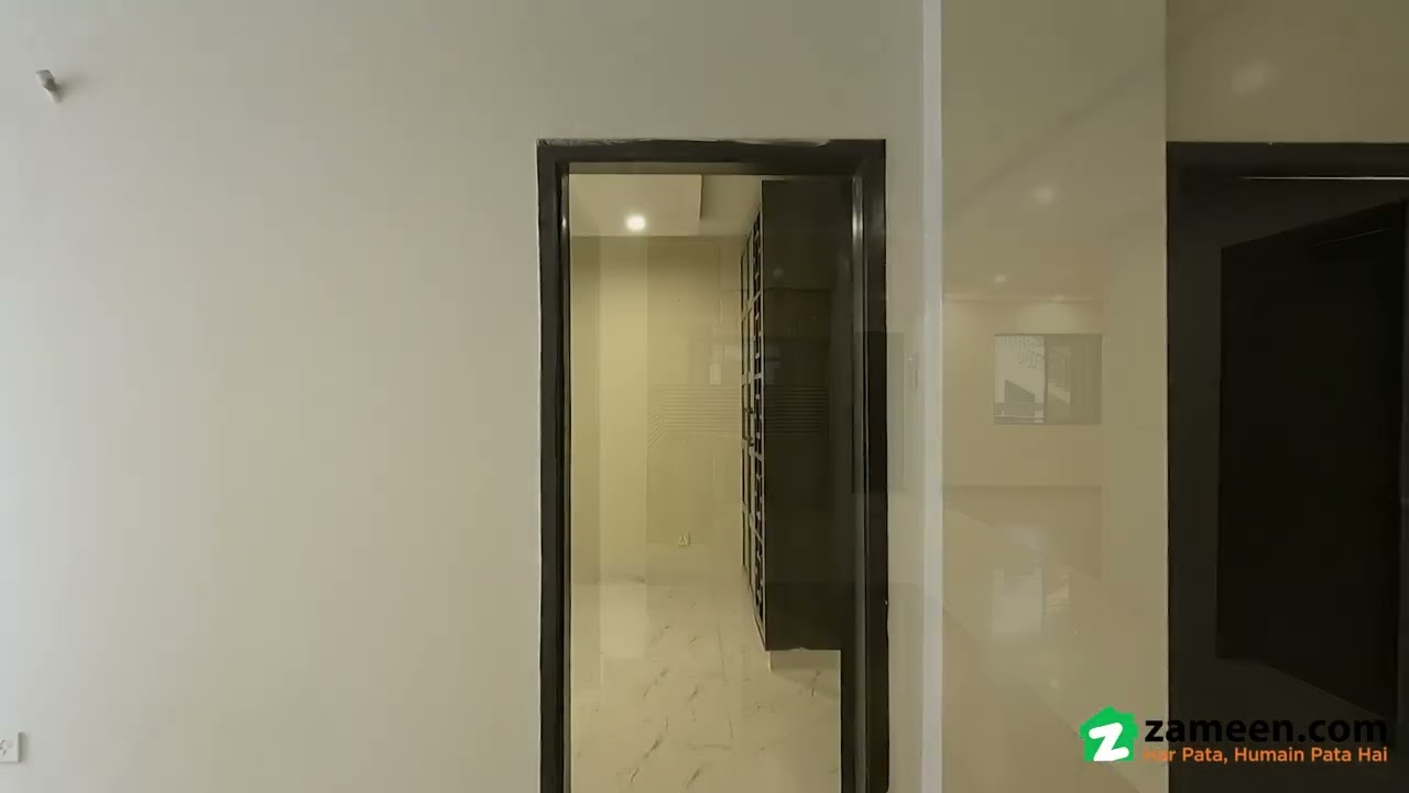 10.2 MARLA FLAT FOR SALE IN THE ARCH G-11/3 ISLAMABAD