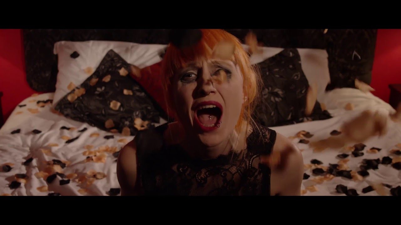 Birdeatsbaby - Baby Steps (Official Music Video)