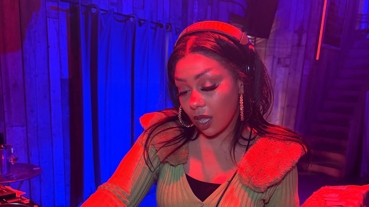 chill rnb / hiphop/ soulful mix - the brqownsugar breakfast show 30-11