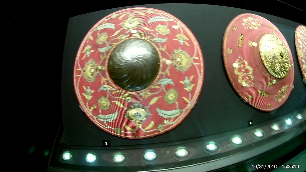 Topkapi Palace Museum. Armoury - Part 1