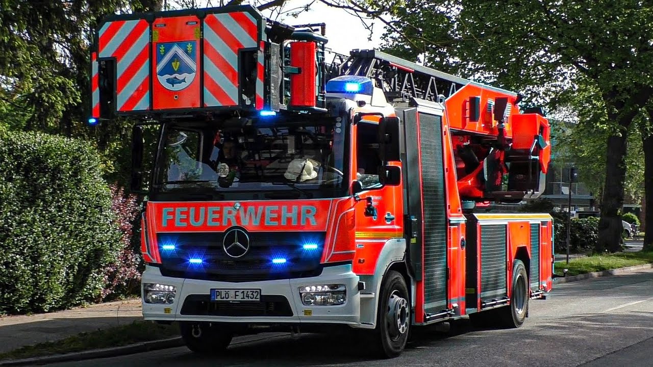 [Bullhorn, Neufahrzeug & Mehr!] - Feuerwehr Heikendorf + Brodersdorf | Einsatzfahrten zum BF Tag!