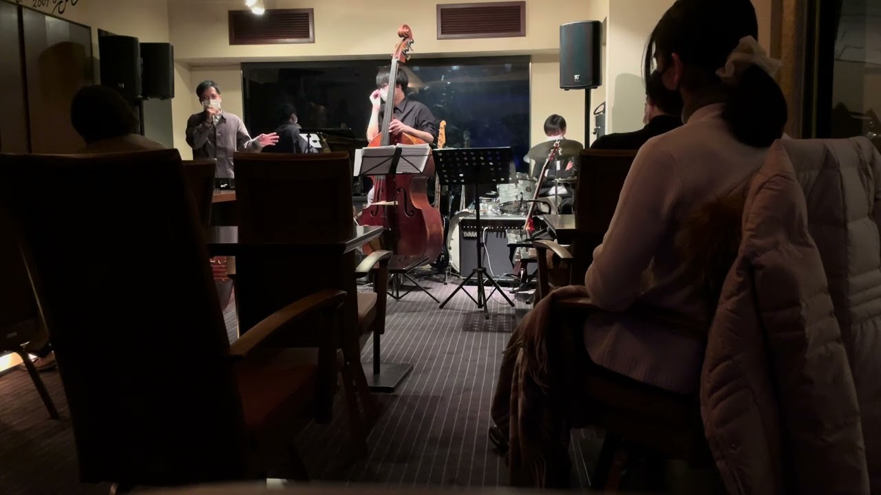Live at Baja bluet