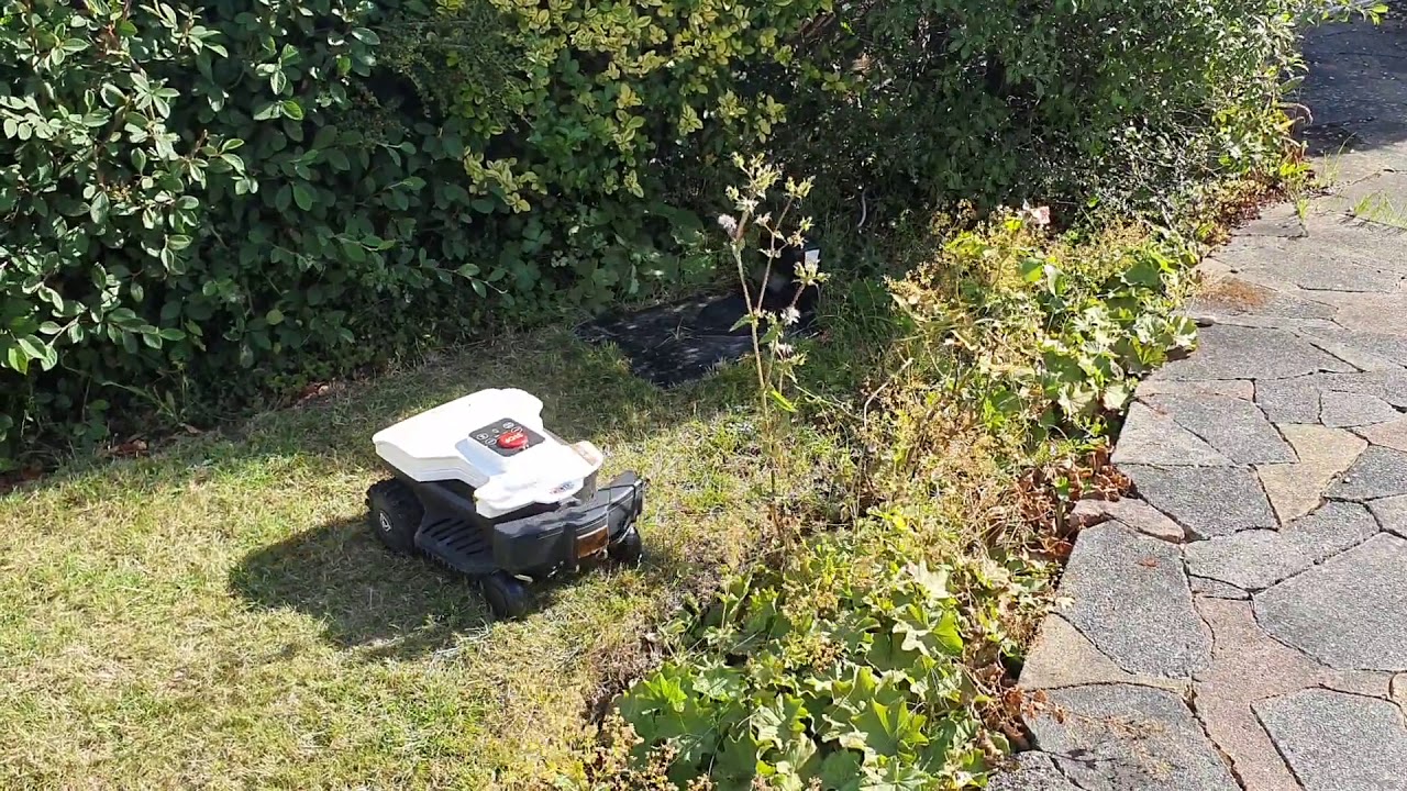 Ambrogio Twenty Elite Robot Mower navigating around an acute corner