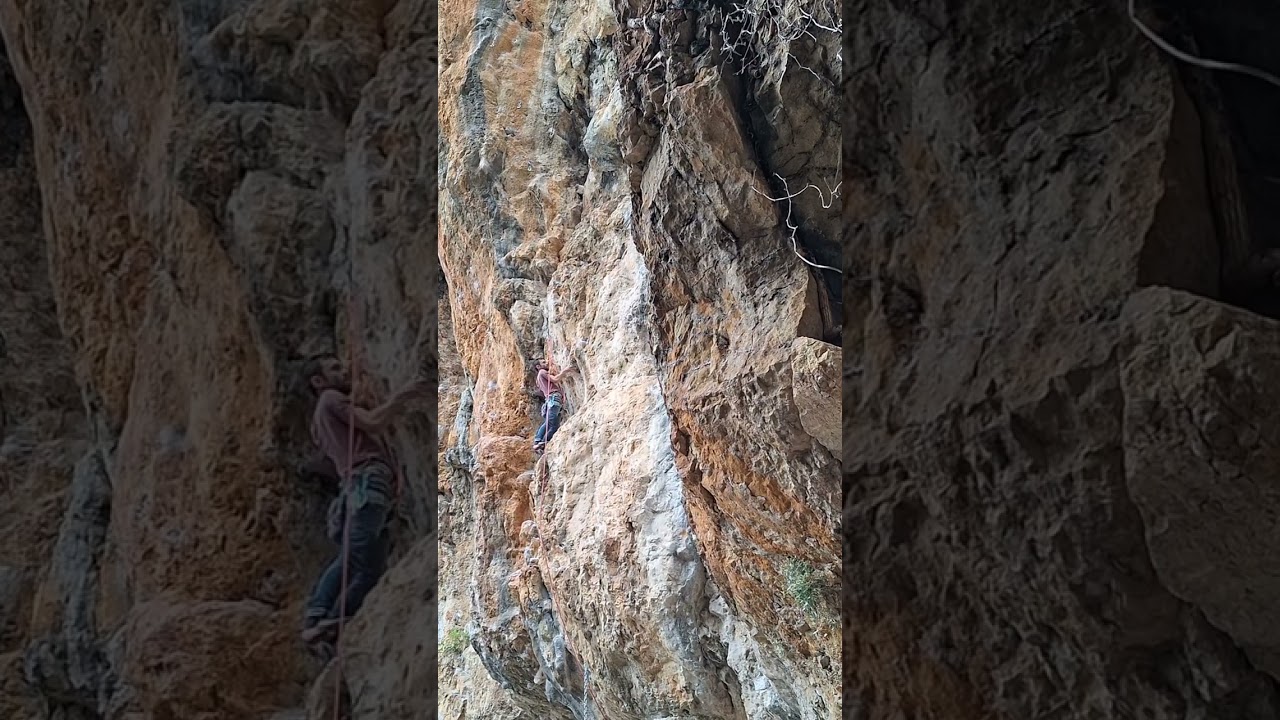 Placa Pitxi (7a). Escalada en Catiusca, desfiladero de la Hermida