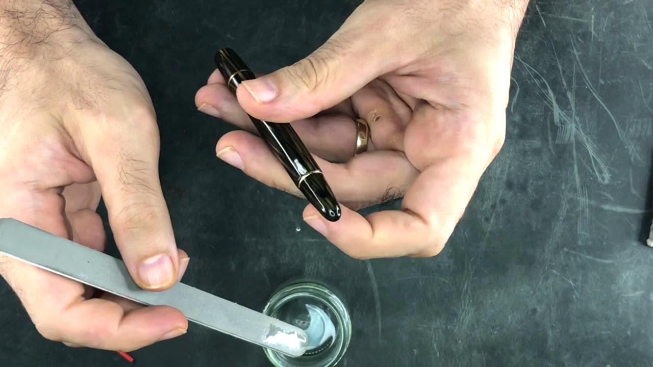Restoring cracks on a vintage Montblanc 642 celluloid fountain pen