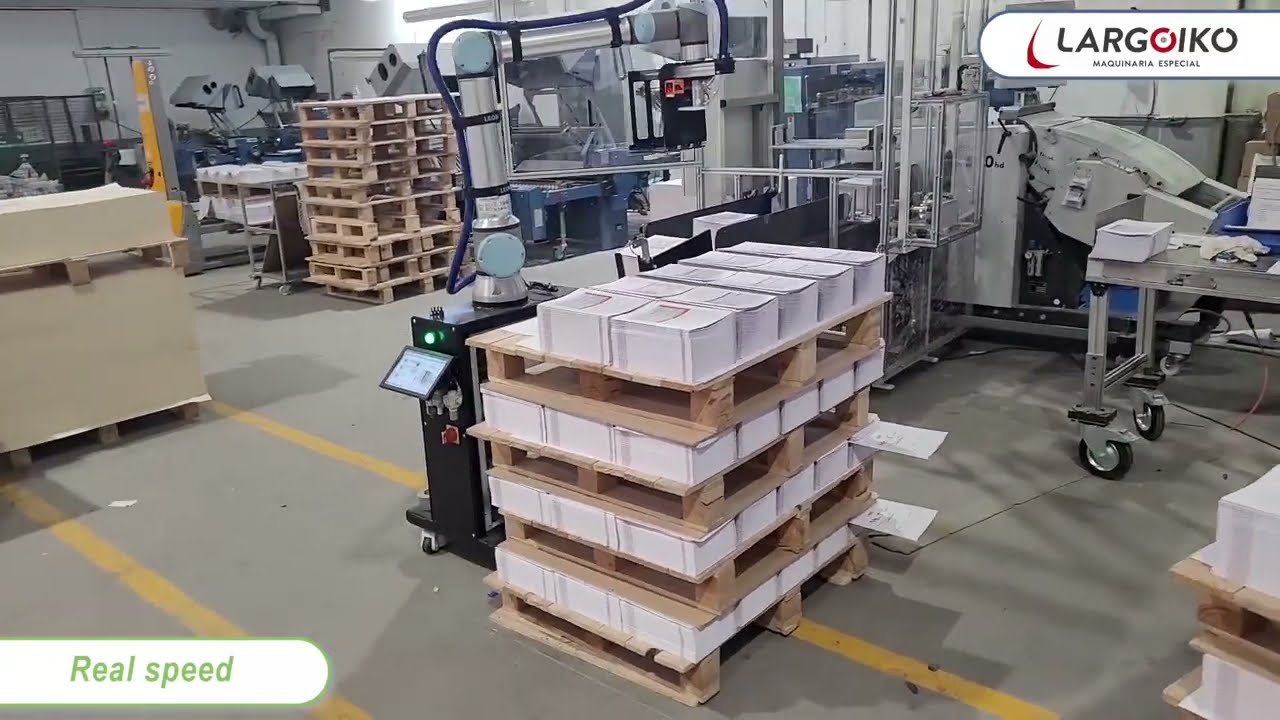 Co-PaL Palletizer attending the exit of folding line