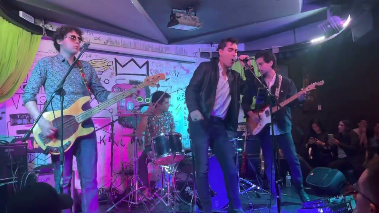 Four Out Of Five - Arctic Monkeys (band cover Los Doppler Qro)