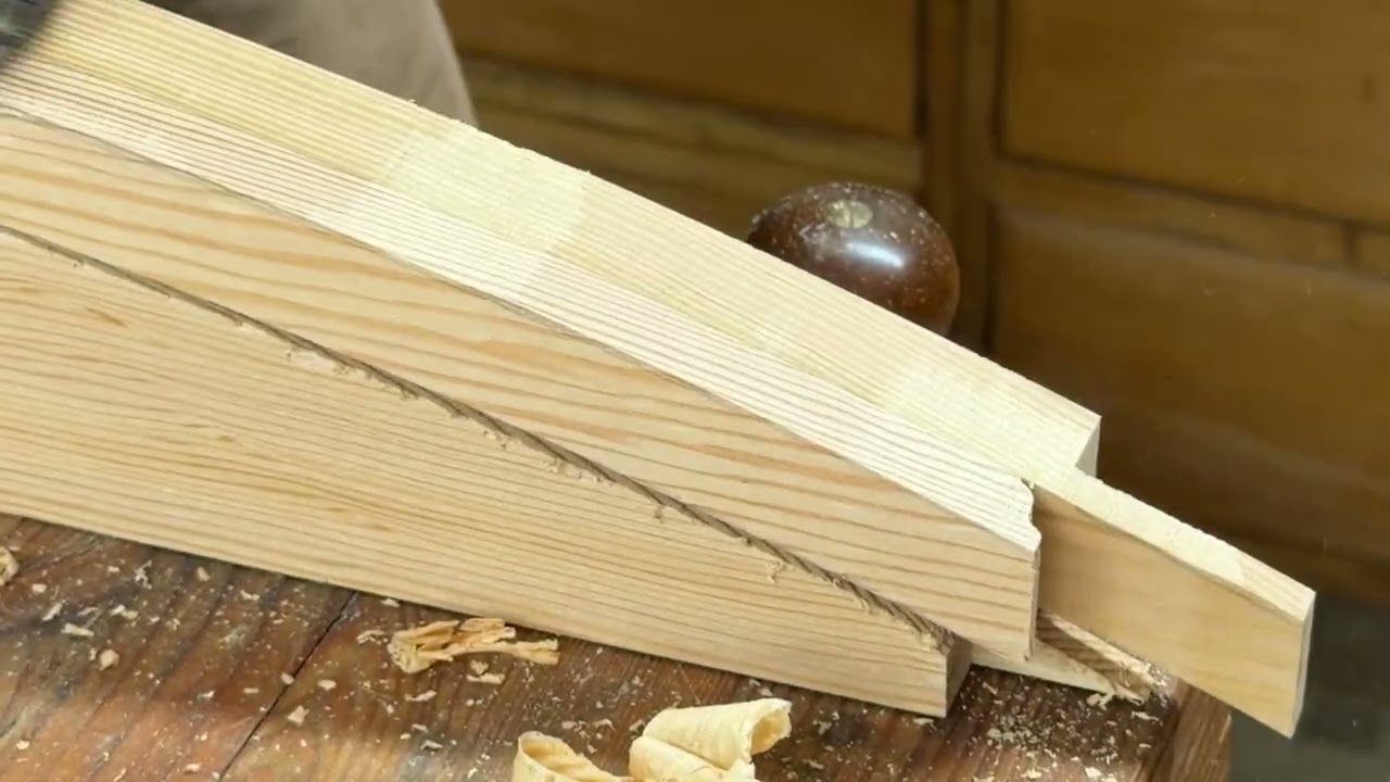 Stanley No  20 1/2 plane making windows