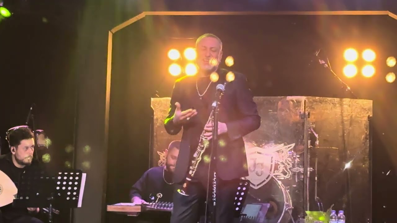 Hüsnü Şenlendirici- Ben Sende Tutuklu Kaldım