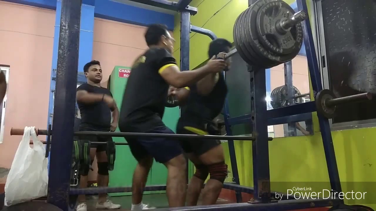 440lbs / 200kg squat by Khanjan Saikia at Deh Vikash Gym