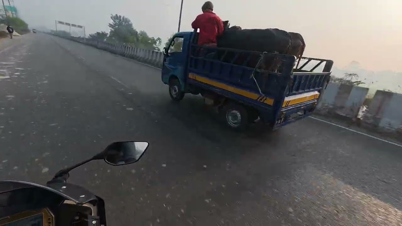 আকাশে বাতাসে খালি মু....... গন্ধ। ভিডিও না দেখলে মিস করবেন। #foryou #trendingvideos 