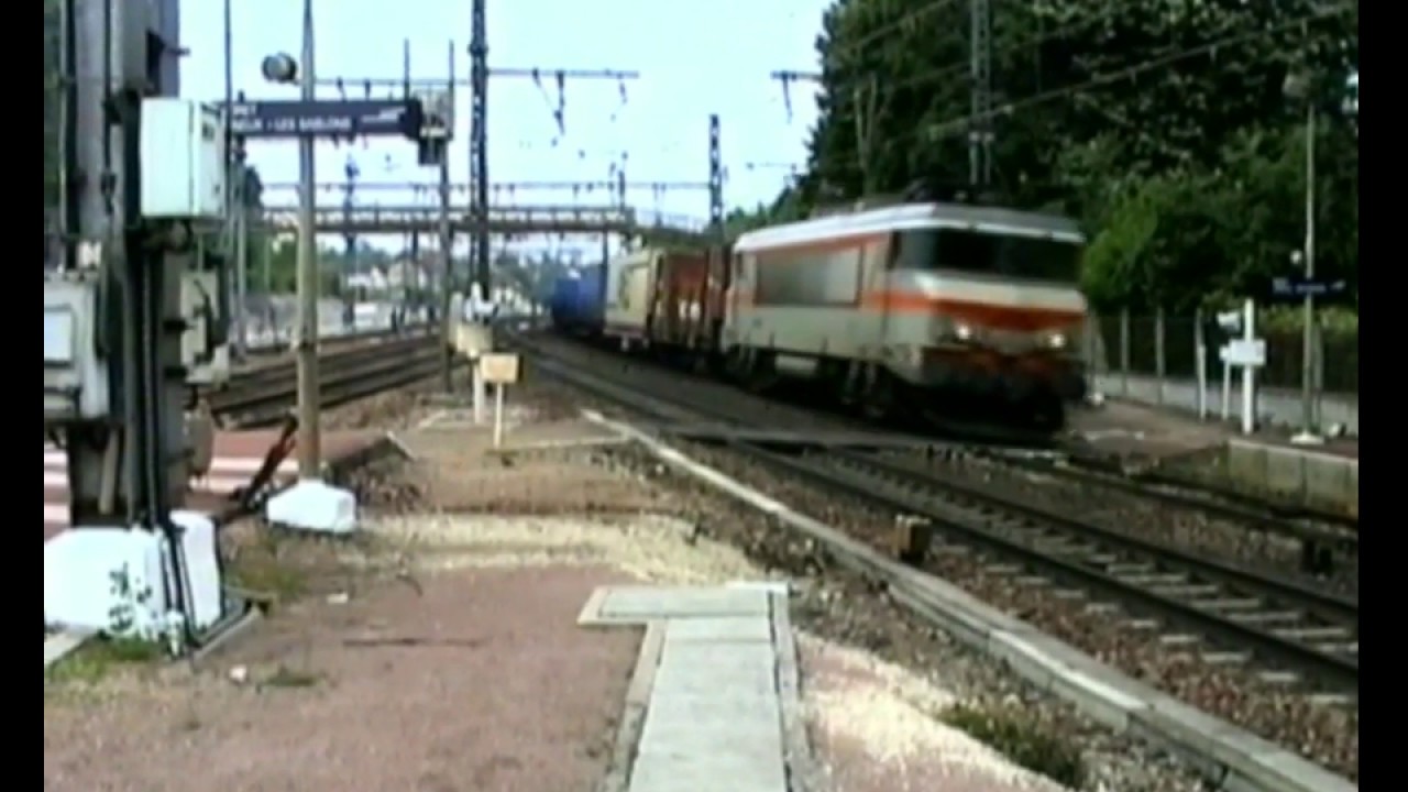 BB 22200, Z 2N, Z 5300, BB 7200, wagons SERNAM &agrave; Moret