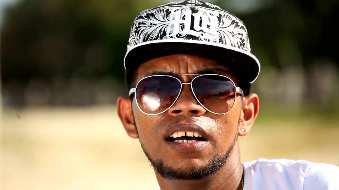 KHALEBA   MIARAKA AMIN'AZY