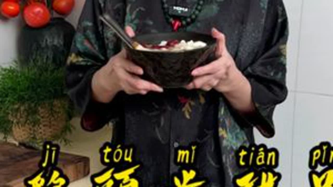 夏天必须要吃鸡头米！今天分享几种既简单又好吃的做法，有兴趣的跟着做起来#美食分享 #夏日甜品 #鸡头米