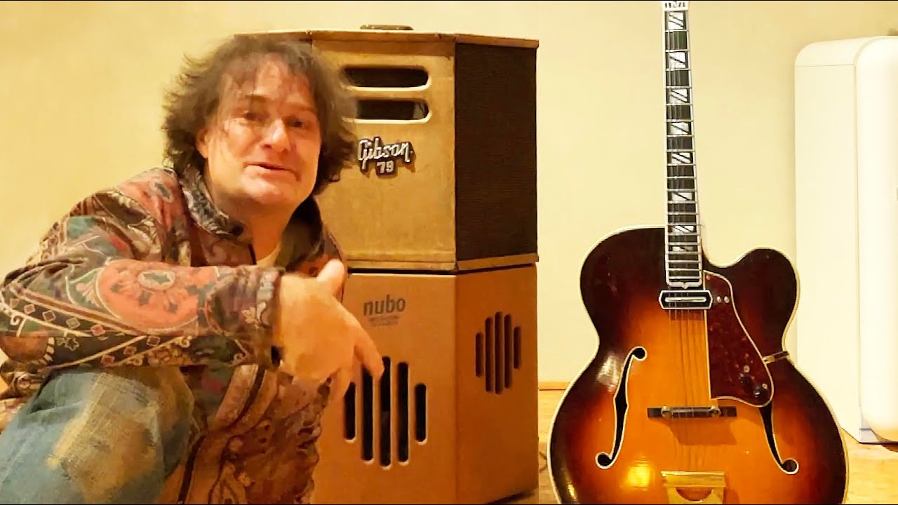 #79: 1967 Gibson GA-79 with custom-made speaker cabinet