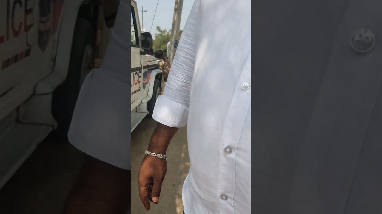 పోలింగ్ బూత్ ఏరియా ఫ్రెండ్స్