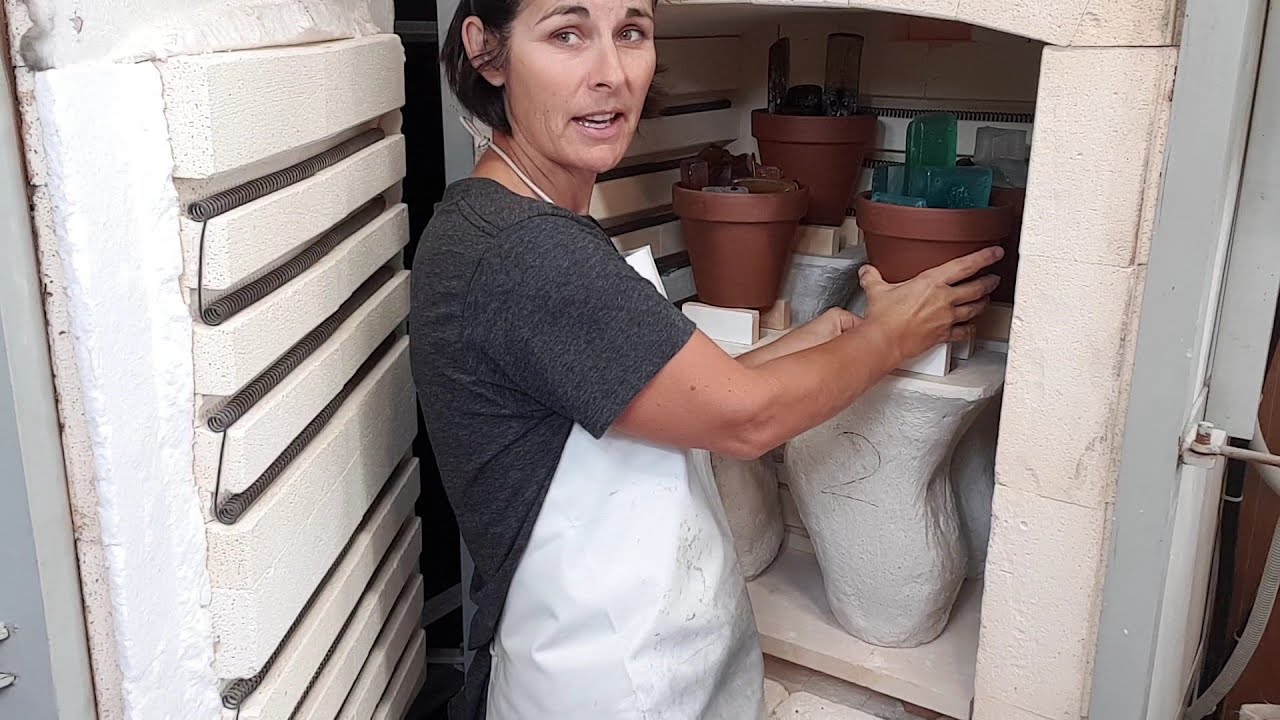Cast Glass Artist Di Tocker demonstrates mold making her Indicator glass artworks - Part 2