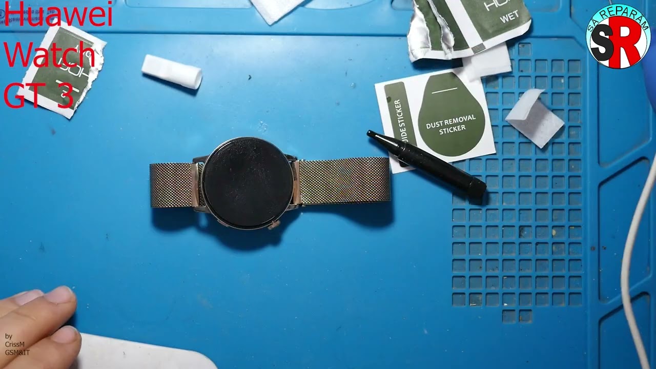 Huawei Watch GT 3 montare folie protectie