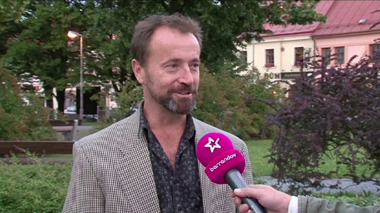 tvpce.cz Stargate Atlantis Dr. Zelenka (cz) nadává česky ve Hvězdné bráně, jak se mu zamane