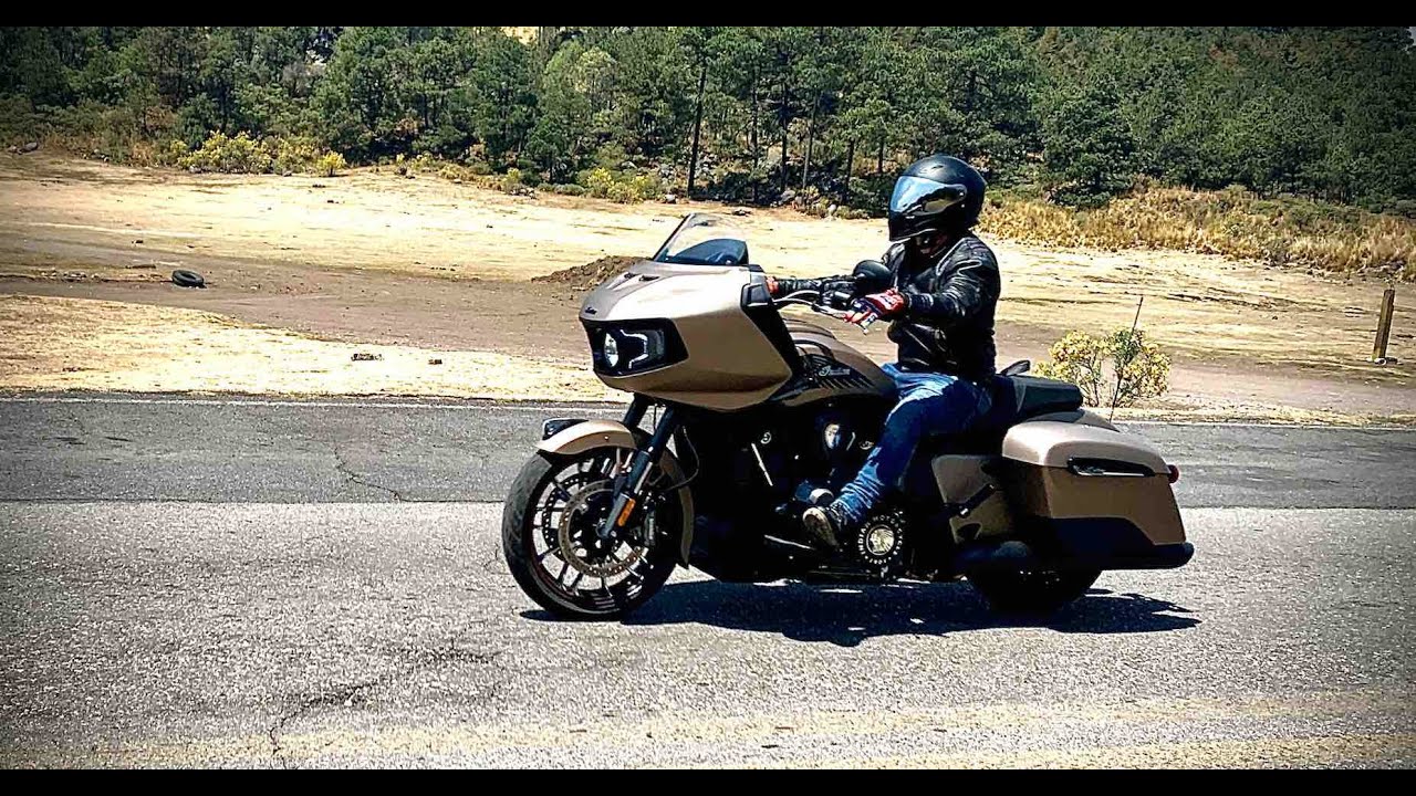 Prueba de manejo Indian Challenger Dark Horse 2020
