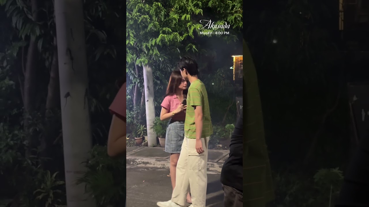 'Picture kita, picture mo ako' by AshCo | Online Exclusive