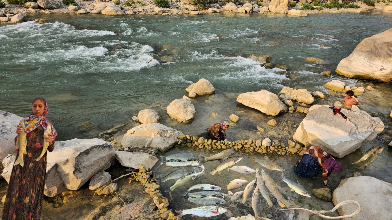 Кочевая жизнь: Речные приключения девушек-кочевниц 🌊 | Кочевая рыбалка и творчество 🐟