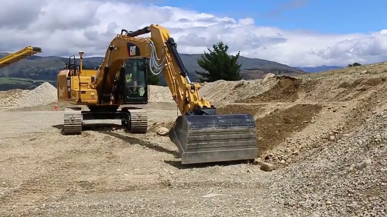 Two-time NZ National Excavator champ chooses A2 elite tilt bucket | Attach2 - New Zealand