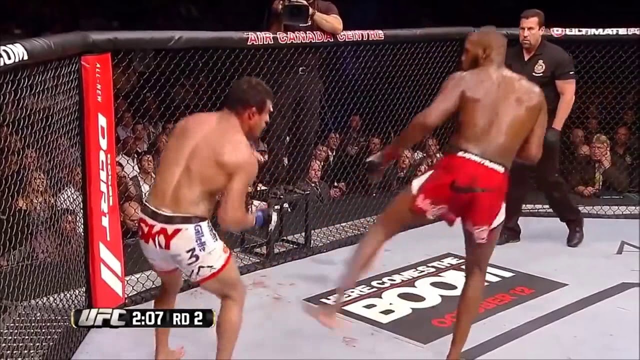 Wing Chun Technique in MMA (Oblique Kick in UFC) Knee Stomp