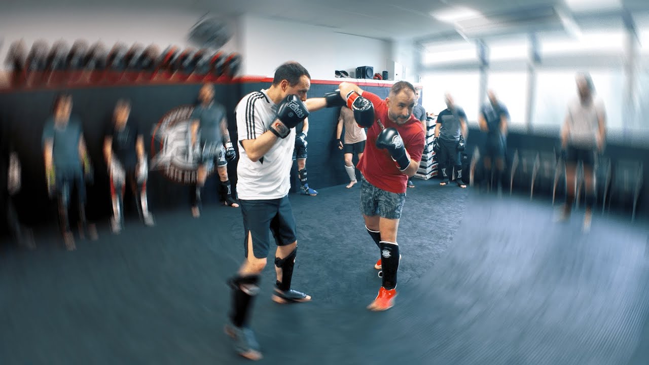 Cette technique oubliée de Boxe va t’éviter un KO