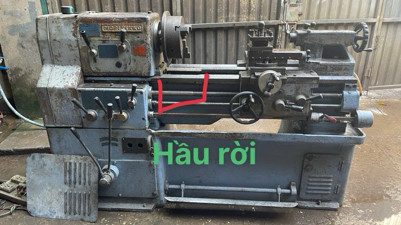 Máy tiện về báo giá một số máy. Lh 0938493912