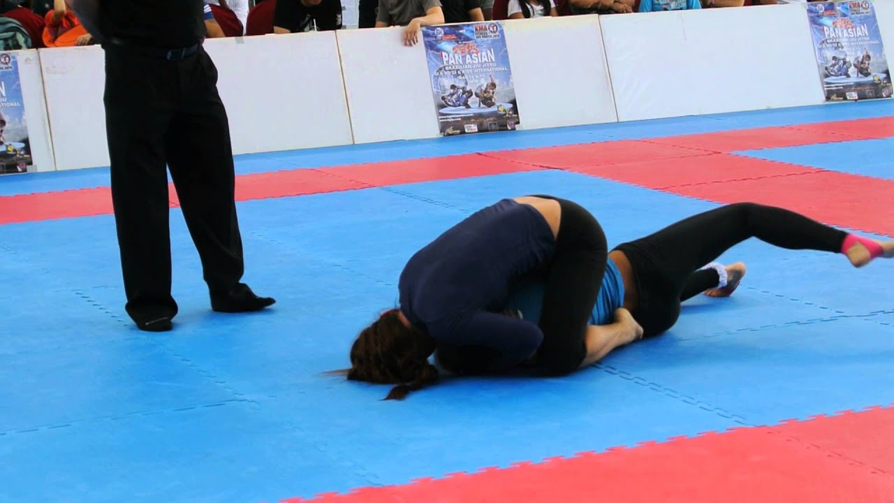 Pan Asian BJJ 2013 No Gi Female Adults Intermediate Absolute Semi Final