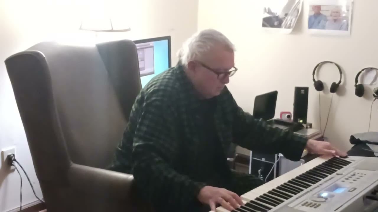 piano 164