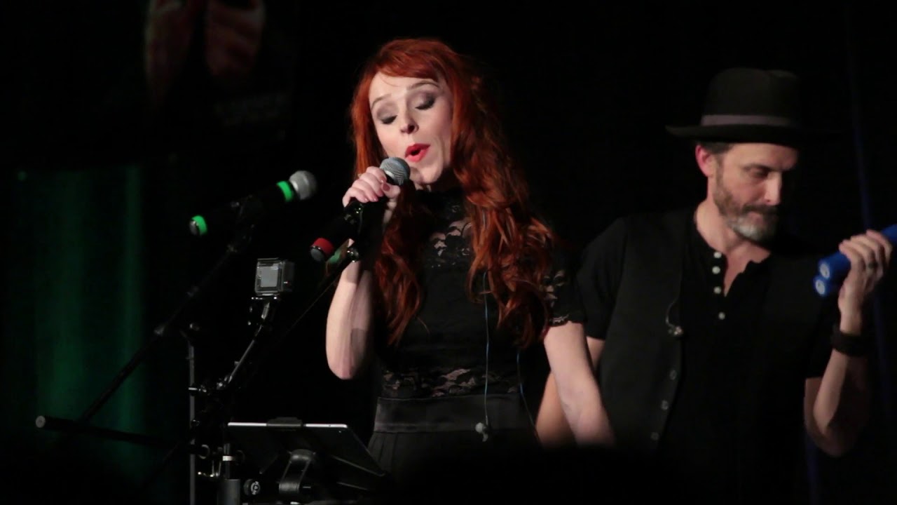 Ruth Connell singing 